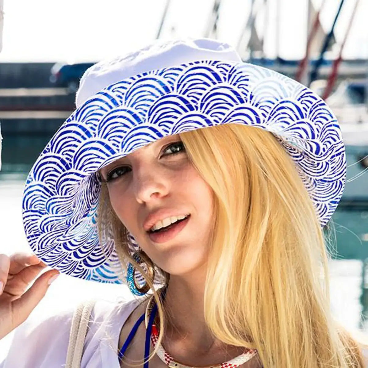 AnemosS White Women's Hat