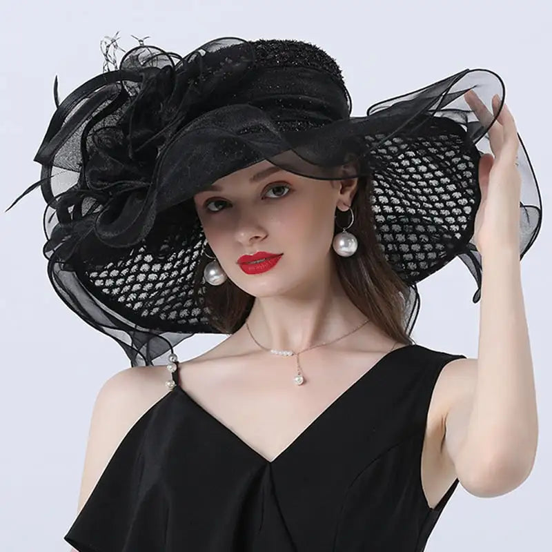 Broad-Brimmed Women's Hat with Mesh Flower Decor
