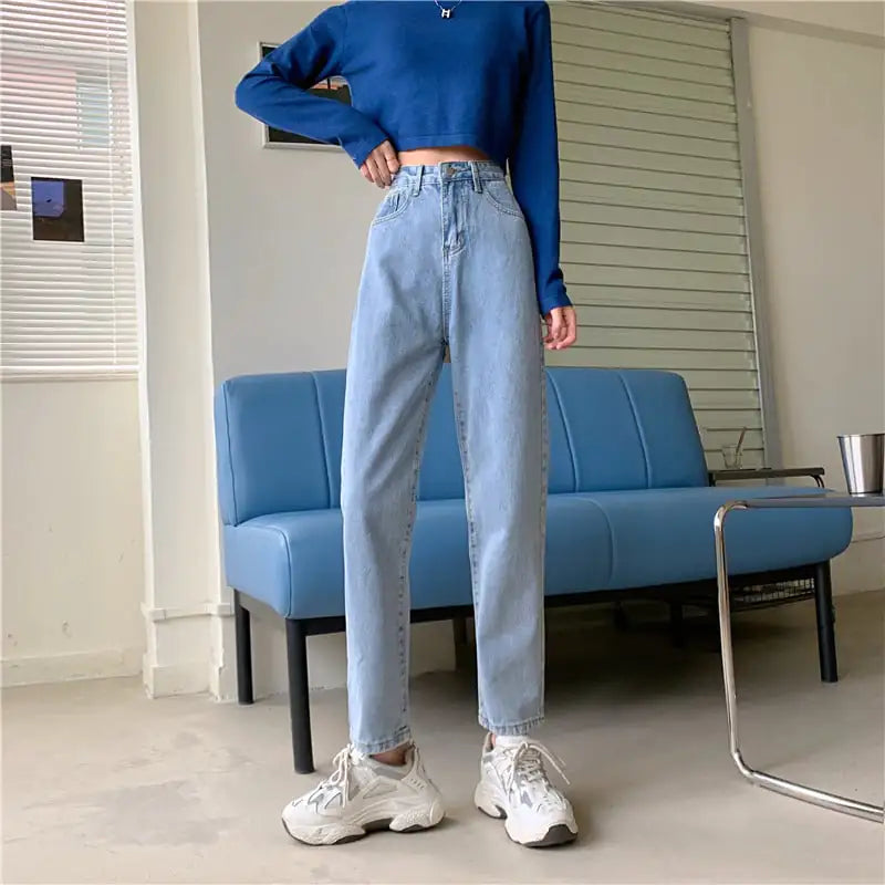 High Waisted Loose Fitting Women's Jeans