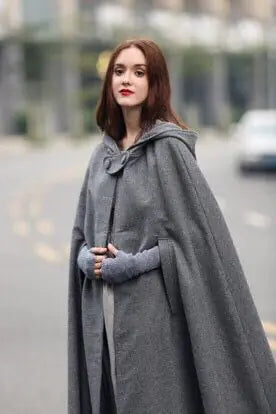 Four-Color Hooded Tie Shawl