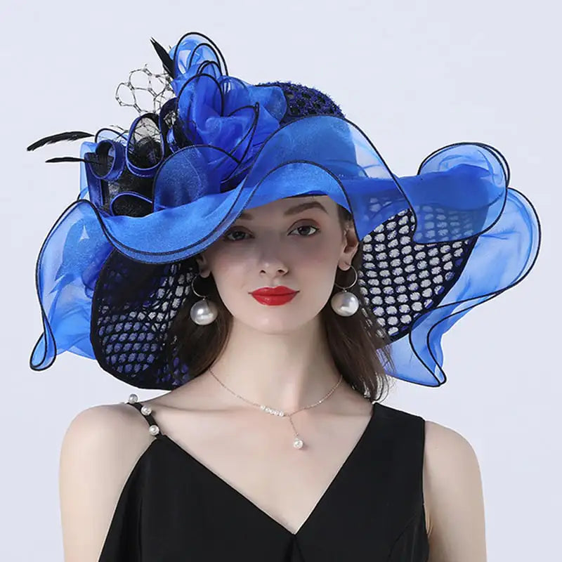Broad-Brimmed Women's Hat with Mesh Flower Decor