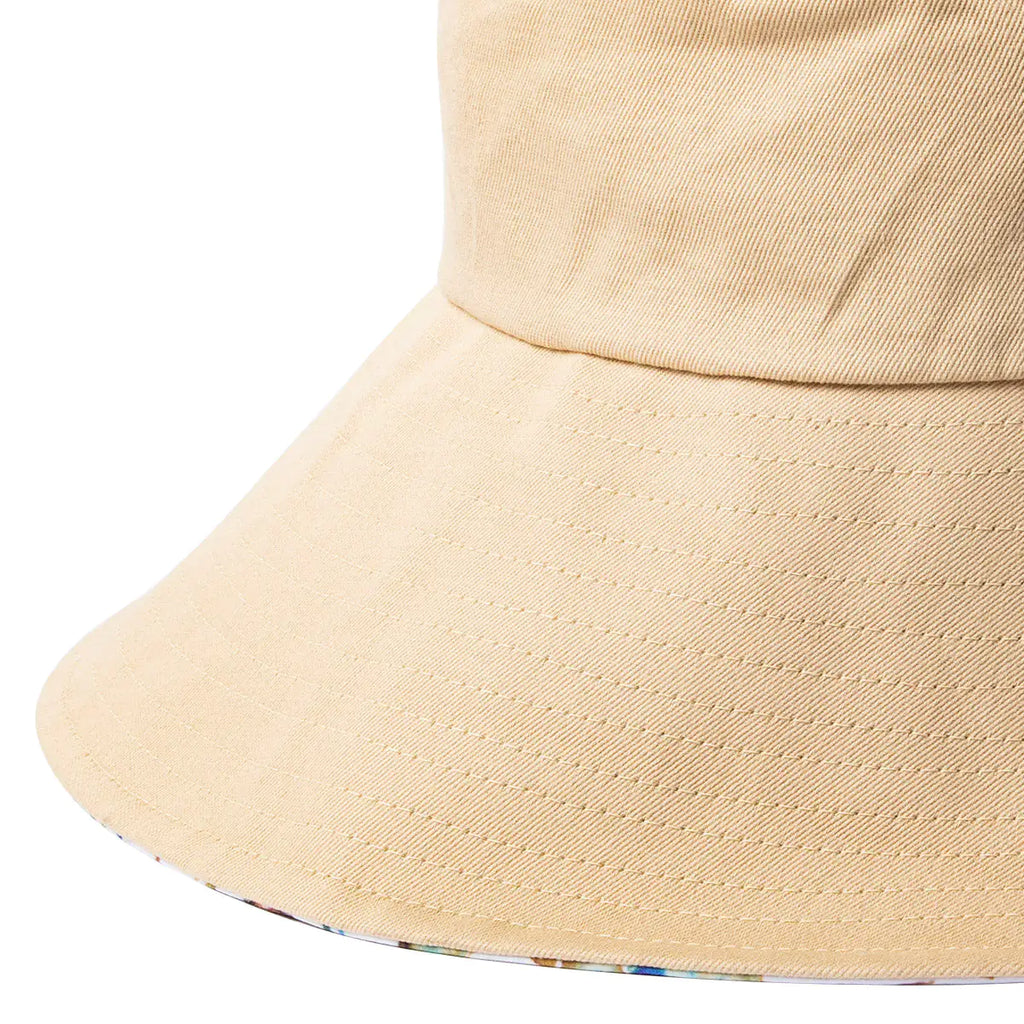 Anemoss Crab Women's Hat